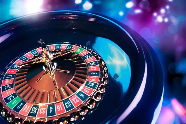 7winbet loyalty tier progression showing Silver Gold Platinum Diamond with cashback rates