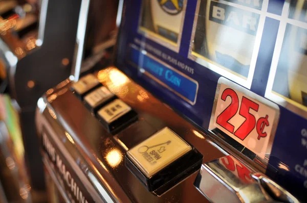 Mobile view of 7winbet tier progression showing Silver to Diamond levels with cashback rates